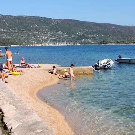 With Parking Space - 16178 Apartman Cres