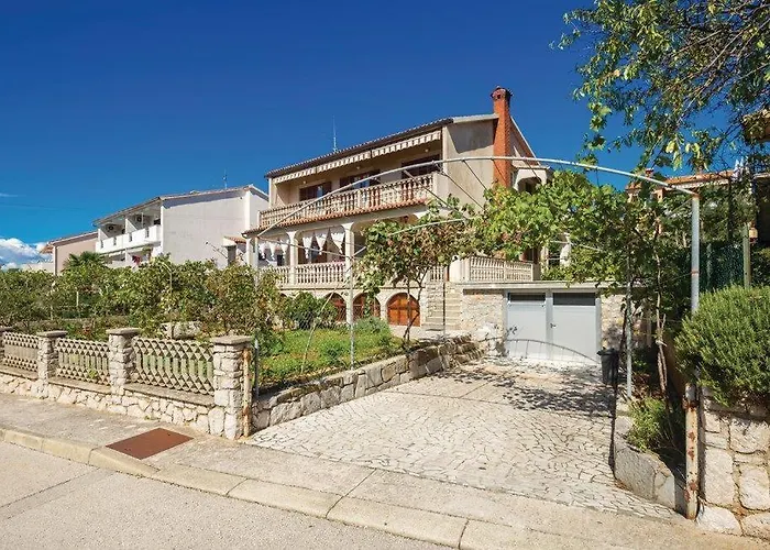 With Parking Space - 16178 Daire