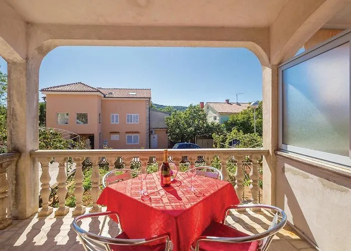 With Parking Space - 16178 Apartament Cres