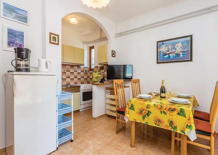 With Parking Space - 16178 Cres